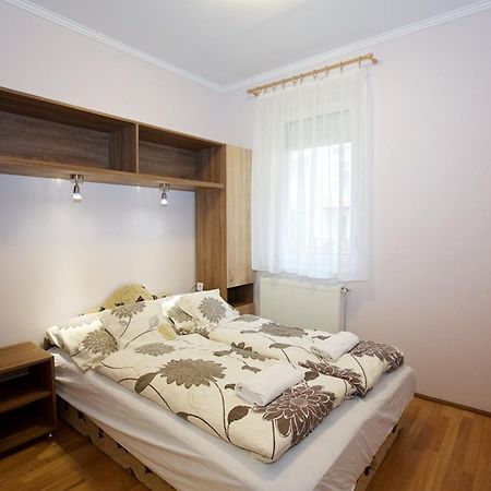 Zoli Apartmanok-Maya Koelcsey 34-36 Hajdúszoboszló Zewnętrze zdjęcie