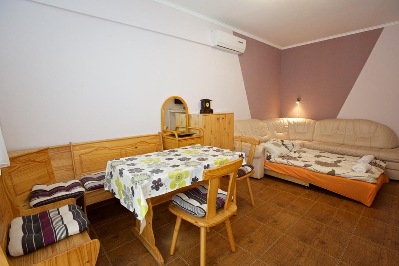 Zoli Apartmanok-Maya Koelcsey 34-36 Hajdúszoboszló Zewnętrze zdjęcie
