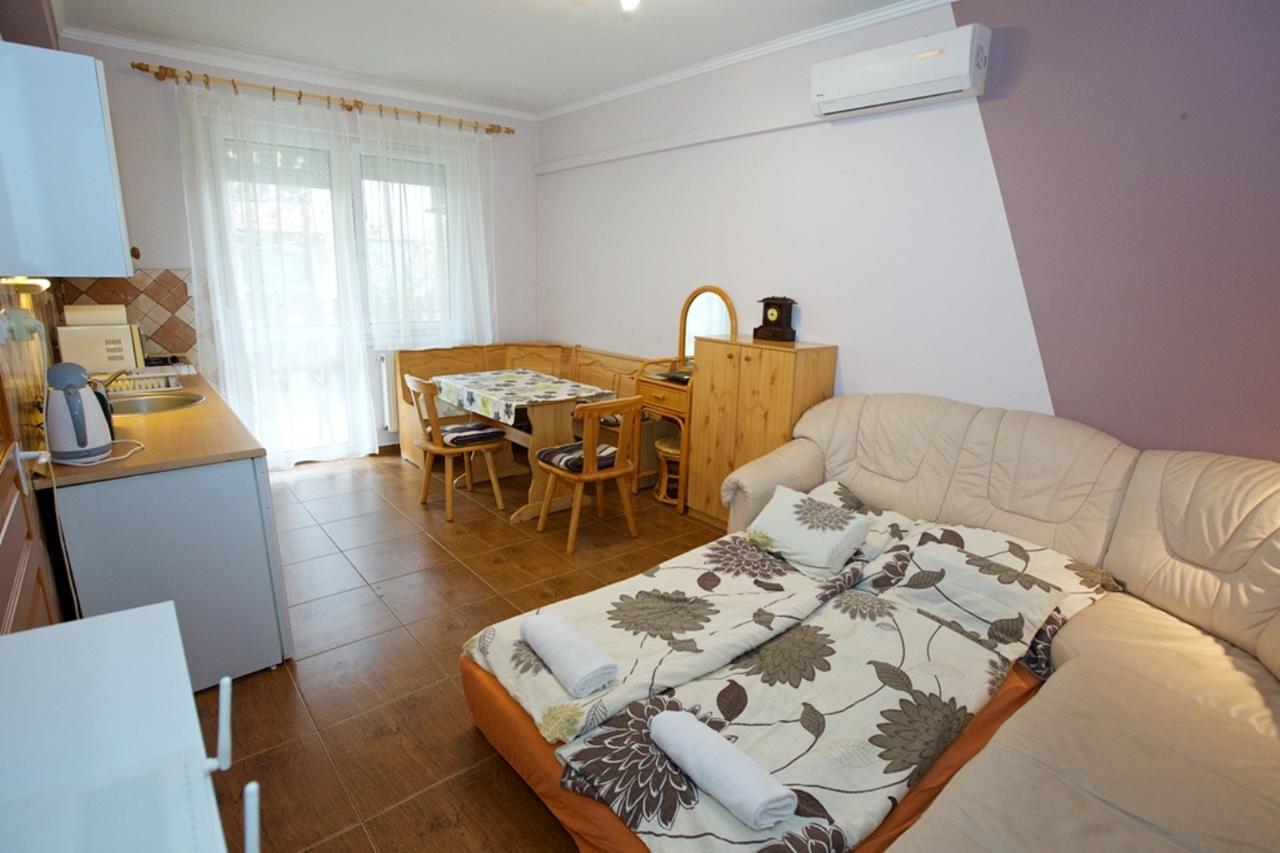 Zoli Apartmanok-Maya Koelcsey 34-36 Hajdúszoboszló Zewnętrze zdjęcie